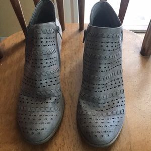 Brown booties barely worn